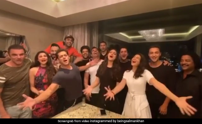 '<i>Phone Toh Utha Leta Mera</i>:' Salman Khan Says In His Blockbuster Birthday Wish For Shah Rukh Khan