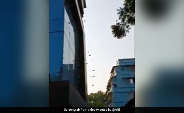 Watch: Shower Of Currency Notes From Building In Kolkata During Search