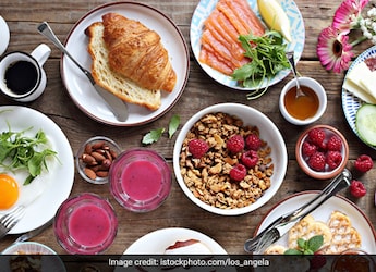 Sunday Brunch: A Curated Menu To Enjoy While Staying At Home (Recipes Inside) Sunday Brunch: A Curated Menu To Enjoy While Staying At Home (Recipes Inside)