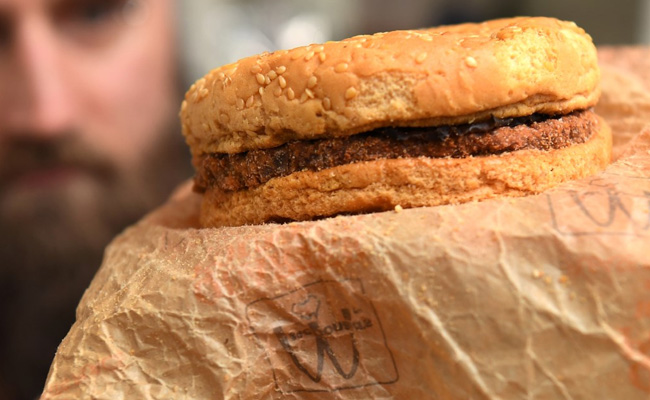 Bought In 1995 This Could Be The Oldest Mcdonald S Burger In The World Bought In 1995 This Could Be The Oldest Mcdonald S Burger In The World