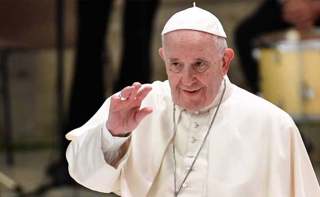 Pope Francis Urges World Leaders To Abolish Nuclear Weapons
