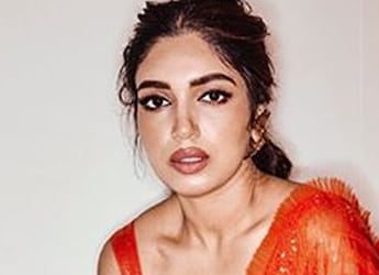 Bhumi Pednekar Enjoying Pizza At Night Will Make You Hungry; See Pic Bhumi Pednekar Enjoying Pizza At Night Will Make You Hungry; See Pic