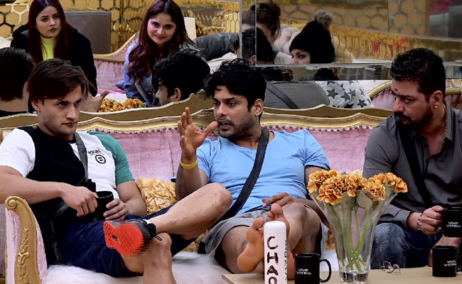 <i>Bigg Boss 13</i> Written Update November 12, 2019: Friends Siddharth Shukla And Asim Riaz Have A Major Fight