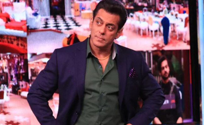 <i>Bigg Boss 13</i>: Salman Khan's Fee Reportedly Hiked By Rs 2 Crore Per Episode