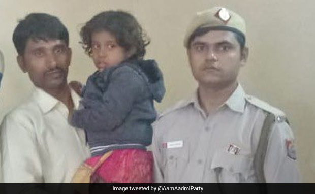 दिल्ली: बस मार्शल ने 4 साल की बच्ची को किडनैप होने से बचाया, दिल्ली सरकार करेगी सम्मान