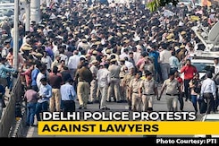 Delhi Cops Protest After Violent Clash With Lawyers At Court Delhi Cops Protest After Violent Clash With Lawyers At Court