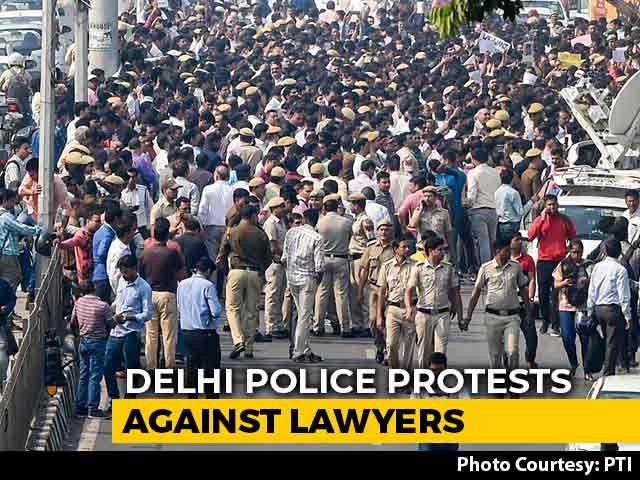 दिल्ली पुलिस के प्रदर्शन का मामला पहुंचा उपराज्यपाल के पास, पुलिस आयुक्त अमूल्य पटनायक ने दी अनिल बैजल को जानकारी