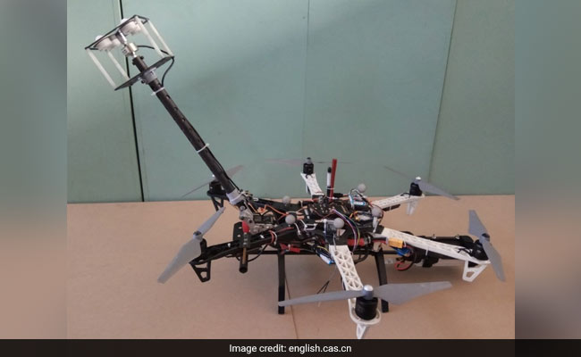 This Flying Robot Can Clean Glass Curtain Walls In High-Rises