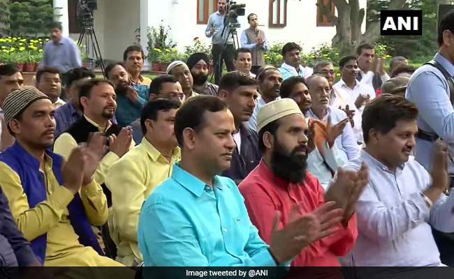 Residents Of Unauthorised Delhi Colonies Thank PM Narendra Modi For Granting Ownership Rights