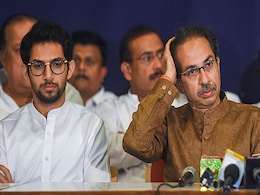 महाराष्ट्र सरकार का गठन : शिवसेना, कांग्रेस और एनसीपी ने सुप्रीम कोर्ट का दरवाजा खटखटाया महाराष्ट्र सरकार का गठन : शिवसेना, कांग्रेस और एनसीपी ने सुप्रीम कोर्ट का दरवाजा खटखटाया