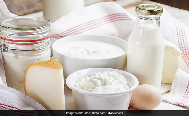Curd Vs Milk: Which Is Better For Weight Loss? Nutritionists Reveal