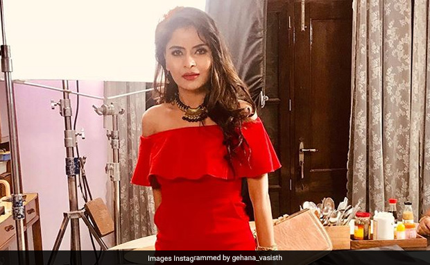 Actress Gehana Vasisth, 31, Suffers Cardiac Arrest During Shoot, Hospitalised