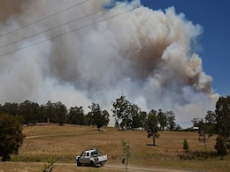 Take Shelter, Too Late To Leave: Australians Trapped In Bushfire Told Take Shelter, Too Late To Leave: Australians Trapped In Bushfire Told