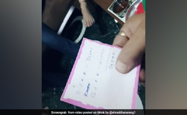 TikTok Trending: पति ने मांगा खर्चे का हिसाब, तो पत्नी ने पेपर पर लिखकर दिया BJKK...जवाब सुनते ही उड़े होश