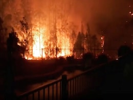 "Catastrophic" Fire Danger For Sydney As Bush Fires Rage Amid High Winds "Catastrophic" Fire Danger For Sydney As Bush Fires Rage Amid High Winds