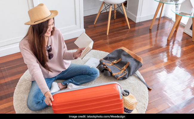 Travel tips for weight loss: Carry homemade protein bars or muesli bars with you to avoid binge eating