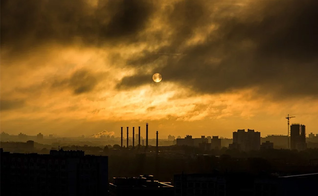 Air Quality Plunges To "Severe" In Ghaziabad, Greater Noida; "Very Poor" In Faridabad