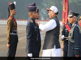 NDA के 284 कैडेट ने पासिंग आउट परेड के साथ पूरा किया प्रशिक्षण, रक्षा मंत्री थे मौजूद NDA के 284 कैडेट ने पासिंग आउट परेड के साथ पूरा किया प्रशिक्षण, रक्षा मंत्री थे मौजूद