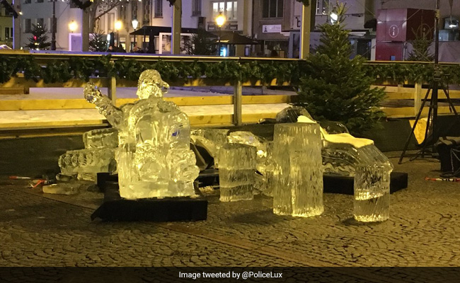2-Year-Old Dies After Ice Sculpture Falls On Him During Family Christmas Vacation