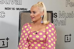 Katy Perry Tells Us All About Her New Song <i>Harleys In Hawaii</i> Katy Perry Tells Us All About Her New Song <i>Harleys In Hawaii</i>