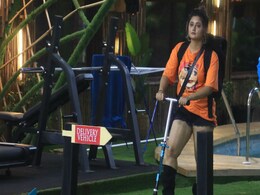 <i>Bigg Boss 13</i> Written Update October 31, 2019: Rashami Desai And Aarti Singh At Loggerheads (Again) <i>Bigg Boss 13</i> Written Update October 31, 2019: Rashami Desai And Aarti Singh At Loggerheads (Again)