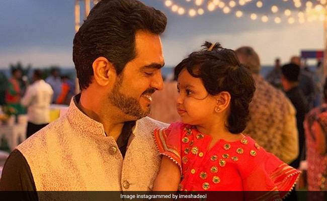 Esha Deol Posts About A Daughter's 'First Love' With Adorable Pic Of Radhya And Bharat Takhtani