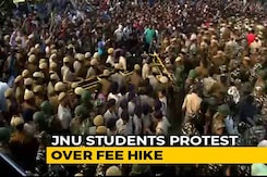 JNU Students Protesting Huge Fee Hike Clash With Cops JNU Students Protesting Huge Fee Hike Clash With Cops