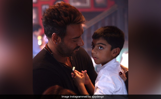 Ajay Devgn And Son Yug, 9, Mobbed In Ajmer Sharif Dargah. Video Goes Viral