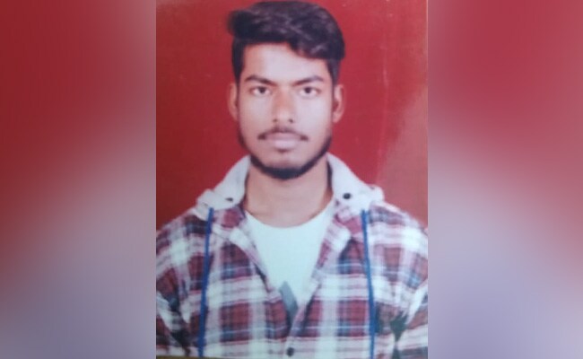 बैंक में कैश पहुंचाने वाली कंपनी का कर्मचारी चार करोड़ रुपये लेकर फरार