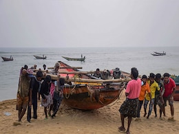 Cyclone Bulbul To Make Landfall Between Bengal, Bangladesh By Sunday Cyclone Bulbul To Make Landfall Between Bengal, Bangladesh By Sunday