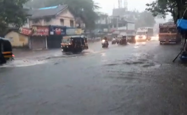 Streets Flooded In Parts Of Mumbai After Heavy Rain Through The Night