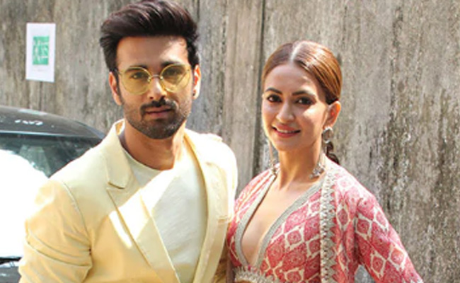 Kriti Kharbanda On Dating Pulkit Samrat: 'People Should Give Us Space, It's A Family Thing'