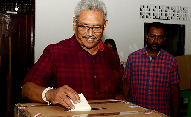 गोटाबाया राजपक्षे ने श्रीलंका के राष्ट्रपति के रूप में ली शपथ