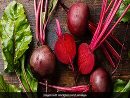 Beetroot For Skin: झुर्रियों को हटाकर साफ दमकती स्किन पाने के लिए यूं करें चुकंदर का इस्तेमाल, जानें 7 अविश्वनीय लाभ Beetroot For Skin: झुर्रियों को हटाकर साफ दमकती स्किन पाने के लिए यूं करें चुकंदर का इस्तेमाल, जानें 7 अविश्वनीय लाभ