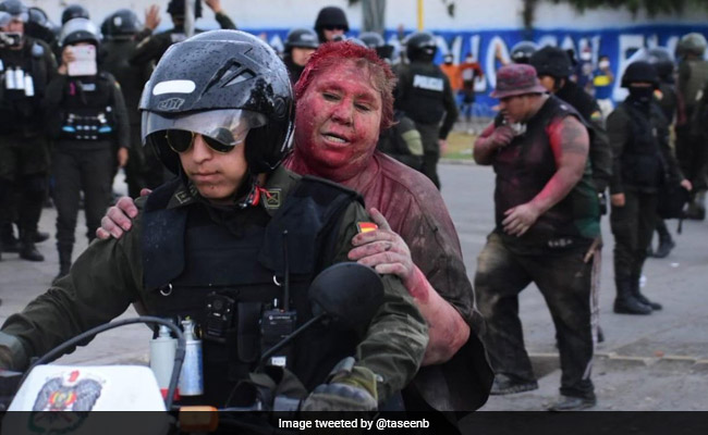 Protesters Drag Bolivian Mayor Through Streets, Forcibly Cut Her Hair: Report