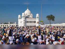 गुरु नानक जयंती पर सिख जत्थे को मिली पाकिस्तान जाने की अनुमति, सरकार ने रखी ये सख्त शर्तें गुरु नानक जयंती पर सिख जत्थे को मिली पाकिस्तान जाने की अनुमति, सरकार ने रखी ये सख्त शर्तें