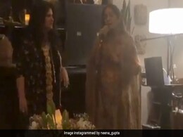Neena Gupta Sang At A Party. Watch Her Killing It Neena Gupta Sang At A Party. Watch Her Killing It