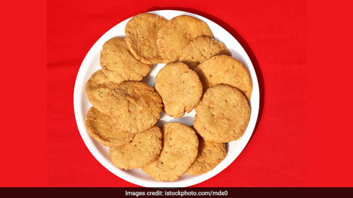 Tea Time Mathafi Tea-Time Snacks: 5 Mathri Recipes To Pair With Your Cup Of Tea - NDTV Food