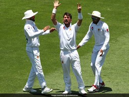 ENG Vs PAK: Yasir Shah ने बनाया वर्ल्ड रिकॉर्ड, शेन वार्न और अनिल कुंबले के रिकॉर्ड को तोड़ दिया ENG Vs PAK: Yasir Shah ने बनाया वर्ल्ड रिकॉर्ड, शेन वार्न और अनिल कुंबले के रिकॉर्ड को तोड़ दिया
