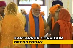 PM Prays At Ber Sahib Gurudwara Ahead Of Kartarpur Inauguration PM Prays At Ber Sahib Gurudwara Ahead Of Kartarpur Inauguration