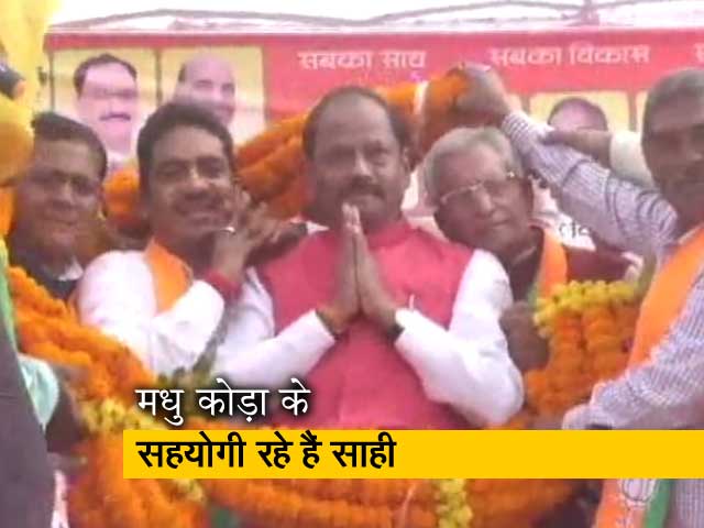 झारखंड चुनाव: CM रघुबर दास ने किया भ्रष्टाचार के आरोपी MLA का प्रचार