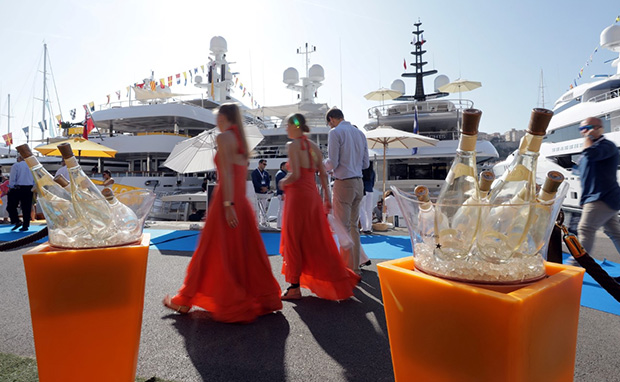 Wealth Of World's Richest People Falls For First Time Since 2015: Report