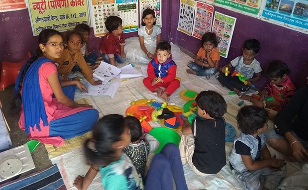 मध्यप्रदेश में आंगनवाड़ी केंद्रों को बाल दिवस का आयोजन करने के लिए मिले 100 रुपये!