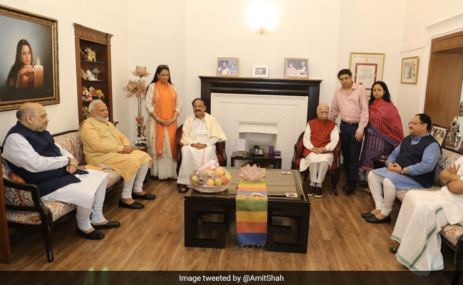 "Living Inspiration" For BJP Workers, Countrymen: PM On LK Advani's Birthday