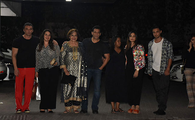 Inside Helen's Birthday Bash With Salman And Khan<i>daan</i>. See Pics