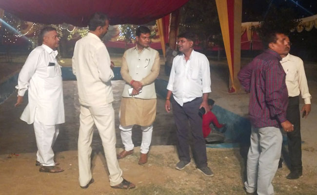 छठ पूजा के सहारे दिल्ली में पूर्वांचली वोटरों को अपनी ओर खींचने में लगी बीजेपी और आप!