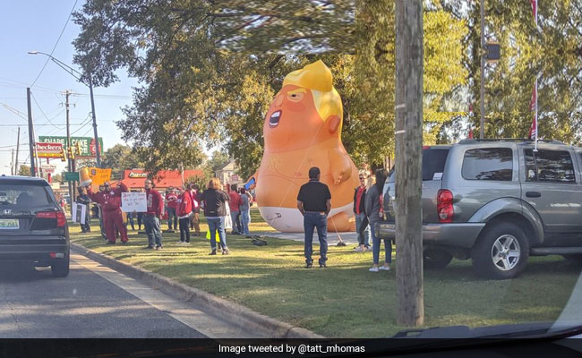 Man Who Slashed "Baby Trump" Balloon Raises $20,000 In Online Fundraiser