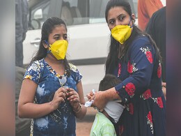 दिल्ली में वायु गुणवत्ता पिछले तीन साल में सबसे खराब स्तर पर, सांस लेना हुआ दूभर दिल्ली में वायु गुणवत्ता पिछले तीन साल में सबसे खराब स्तर पर, सांस लेना हुआ दूभर