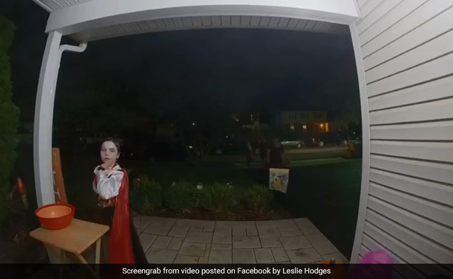 This Boy's Selfless Act On Halloween Is Viral With 19 Million Views