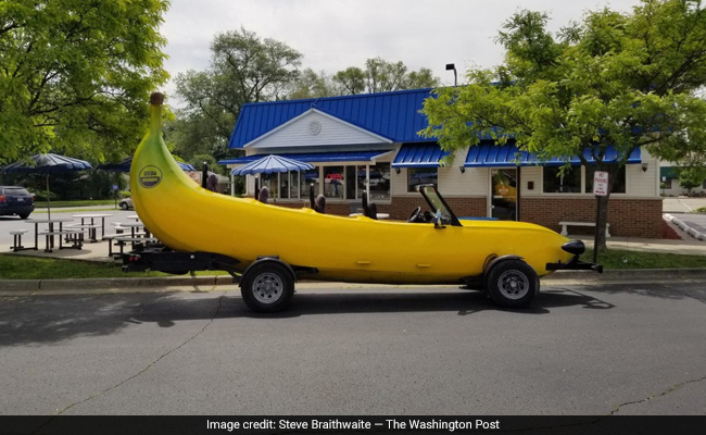 Man Driving Banana Car Pulled Over. Then Cop Did Something Unexpected